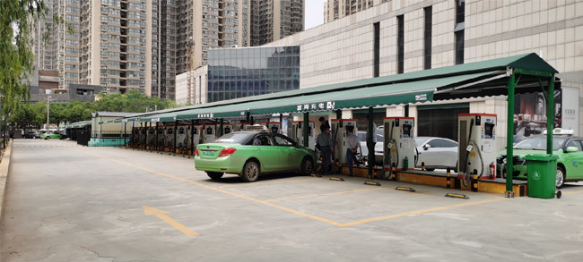 최신 회사 사례 시안에서 120KW DC 충전소의 30개 세트